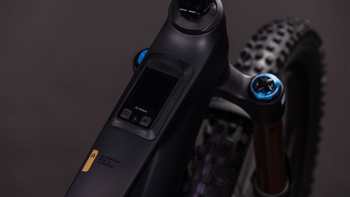 Cube AMS Hybrid ONE77 C:62 AT 600X  carbon´n´gold (2026)